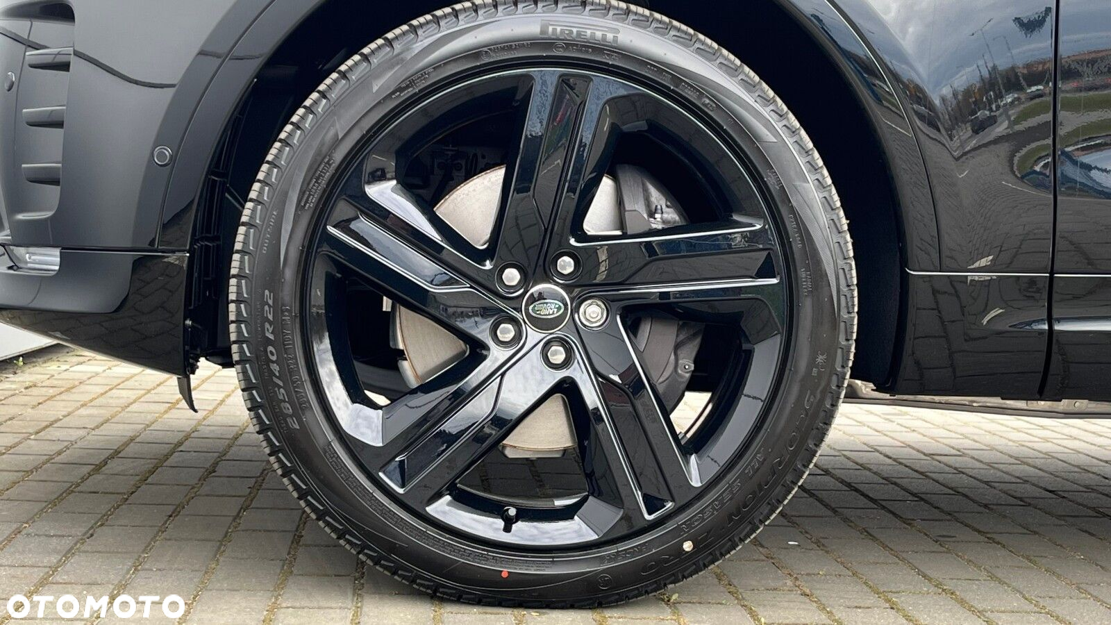 Land Rover Discovery - 4