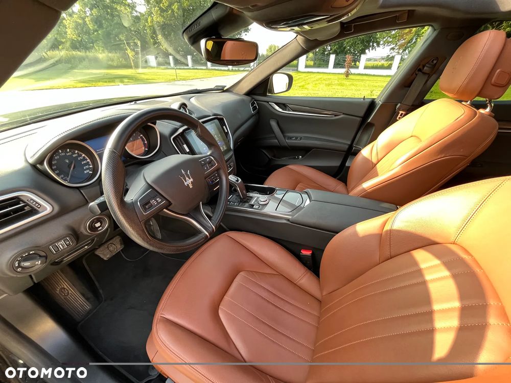 Maserati Ghibli - 15
