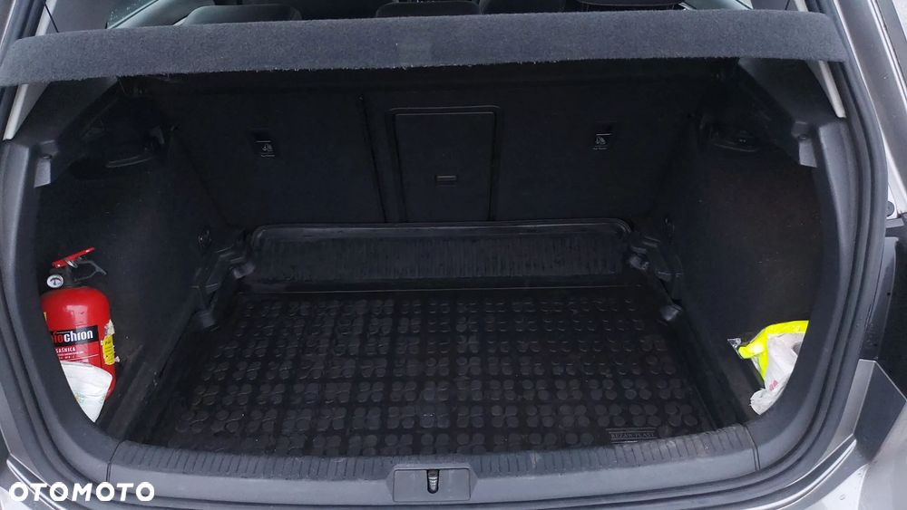 Volkswagen Golf 1.6 TDI Comfortline - 8