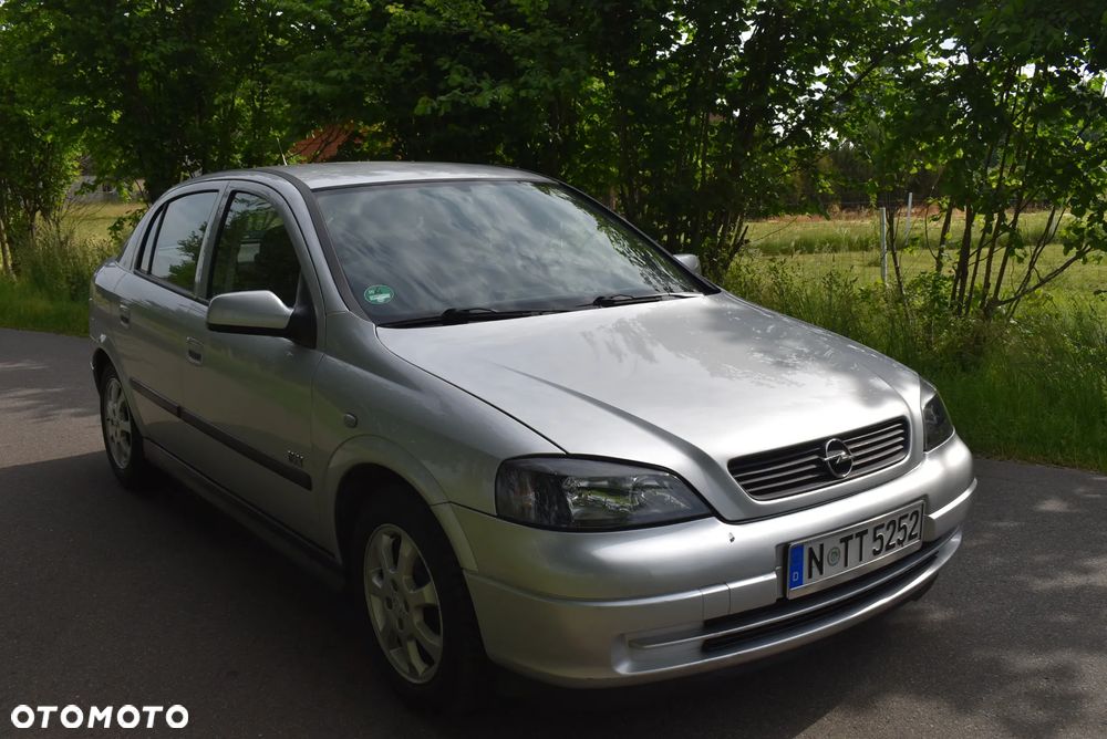 Opel Astra 1.6 Elegance - 10