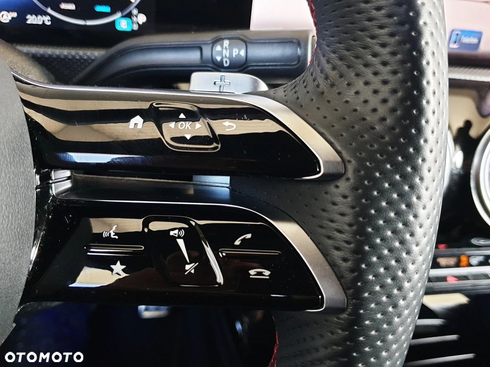 Mercedes-Benz CLA 180 AMG Line 7G-DCT - 33