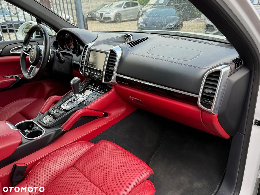 Porsche Cayenne S Diesel - 36