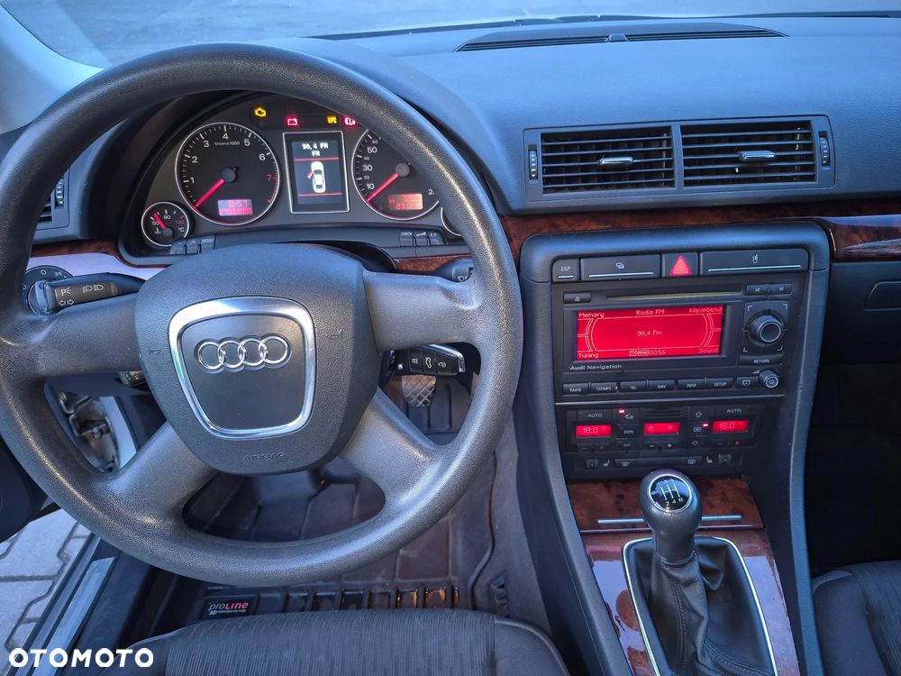 Audi A4 Avant 1.8 T - 10