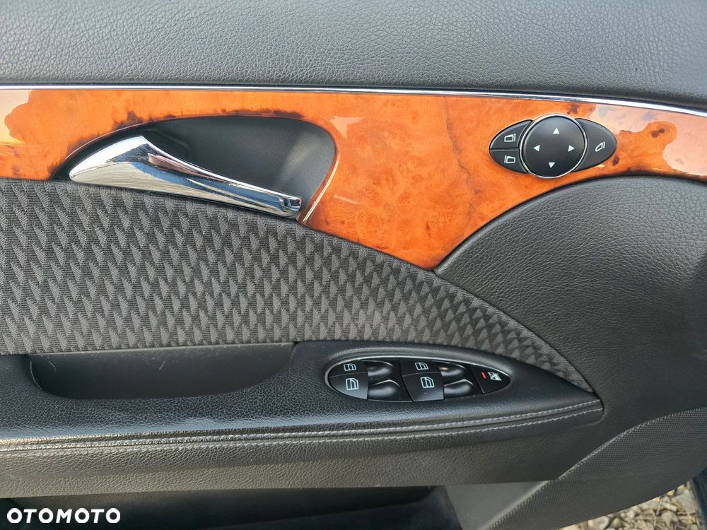 Mercedes-Benz Klasa E - 18