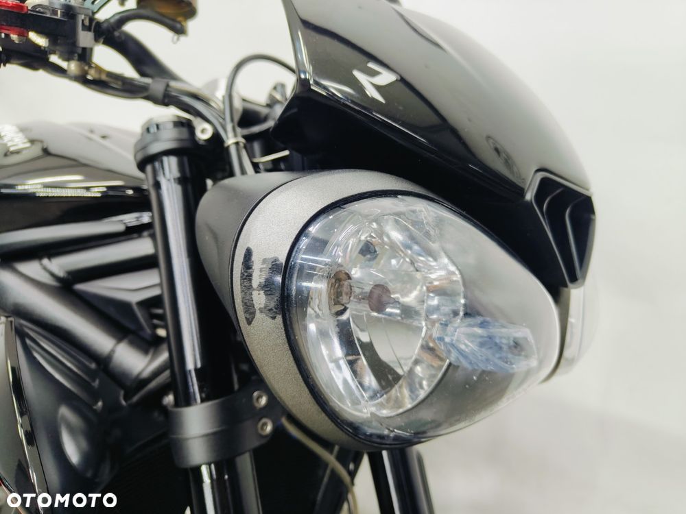 Triumph Street Triple - 5