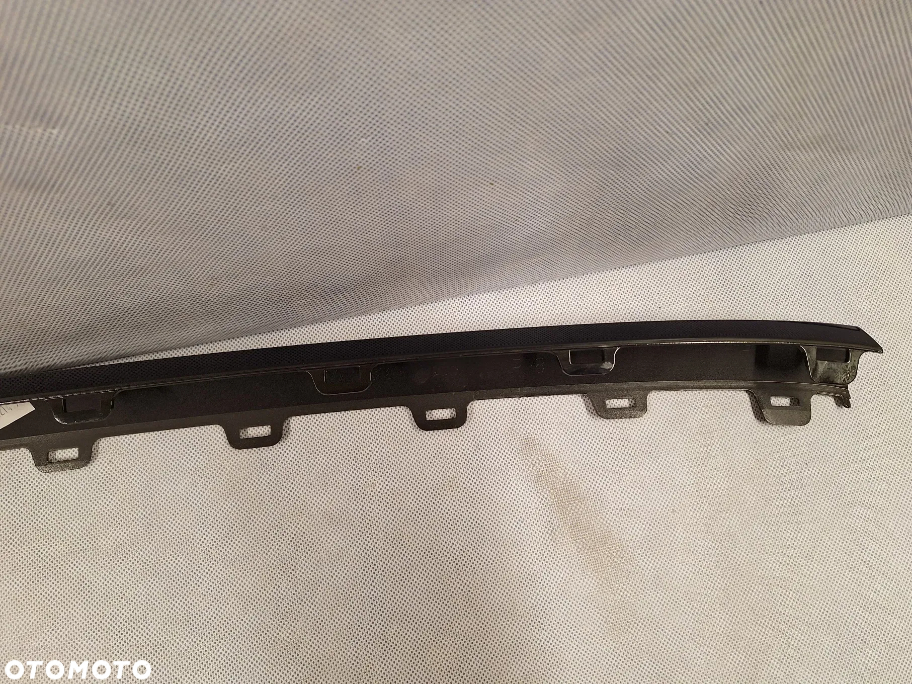 Vw T-ROC kratka zderzaka listwa R-line 2GA853665E - 6