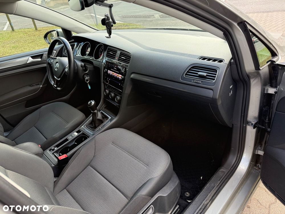 Volkswagen Golf 2.0 TDI BMT Comfortline - 9