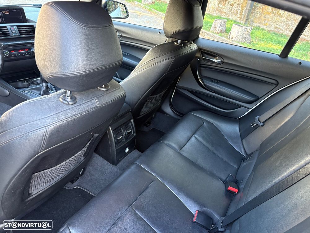 BMW 118 d Pack M - 13