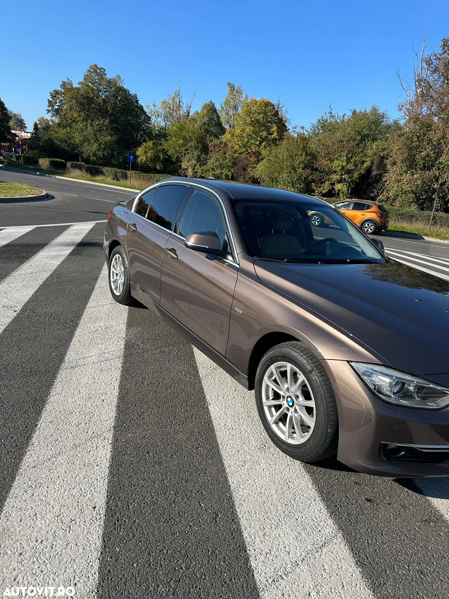 BMW Seria 3 318d xDrive - 4