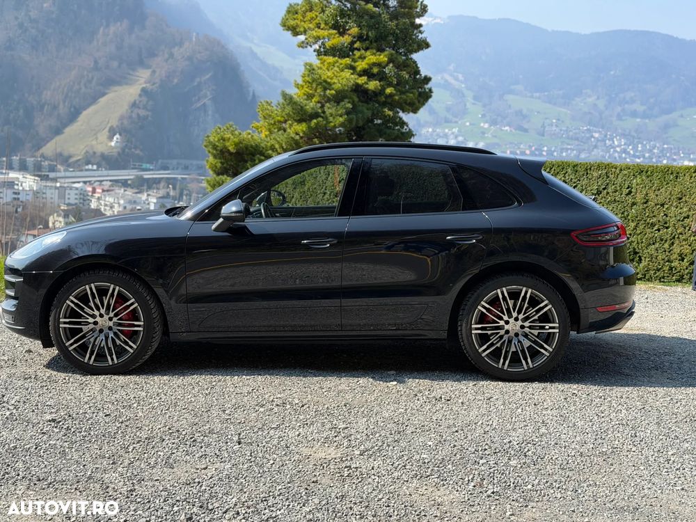 Porsche Macan - 2