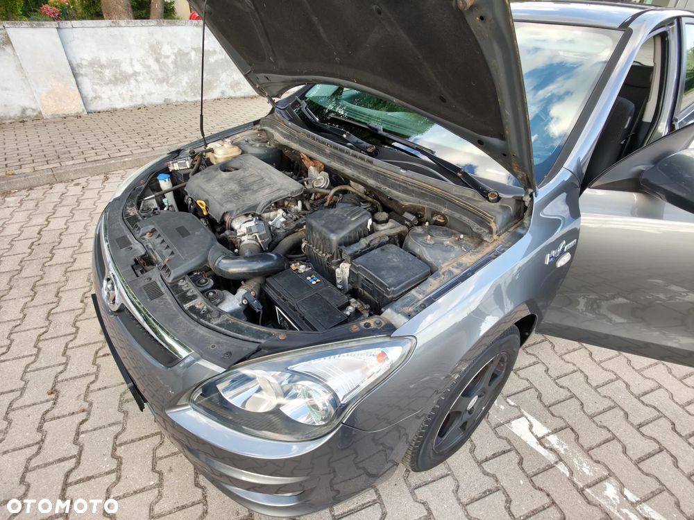 Hyundai i30 1.6 CRDi Classic EU5 - 11