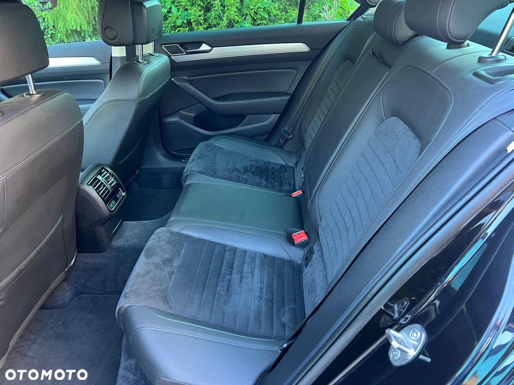 Volkswagen Passat 2.0 TDI SCR DSG Comfortline - 25
