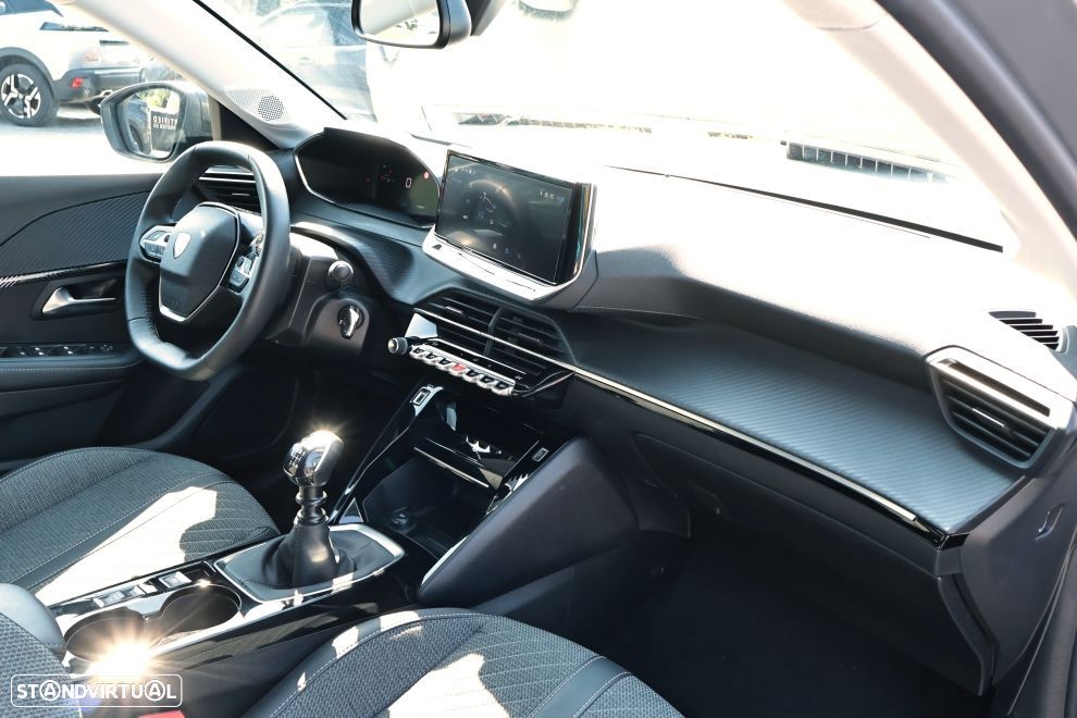 Peugeot 208 1.2 PureTech Allure - 12