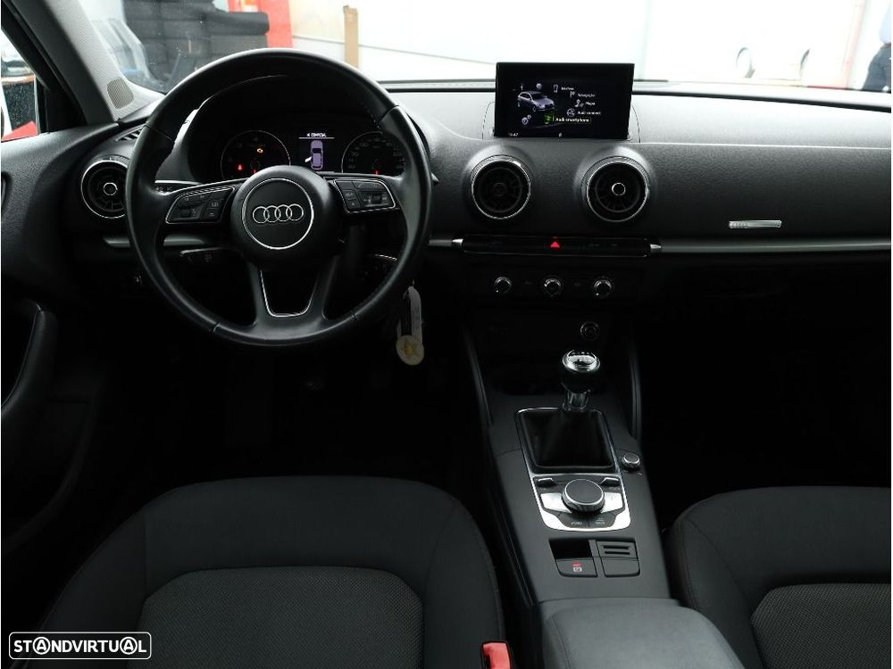 Audi A3 Sportback 30 TDI - 19