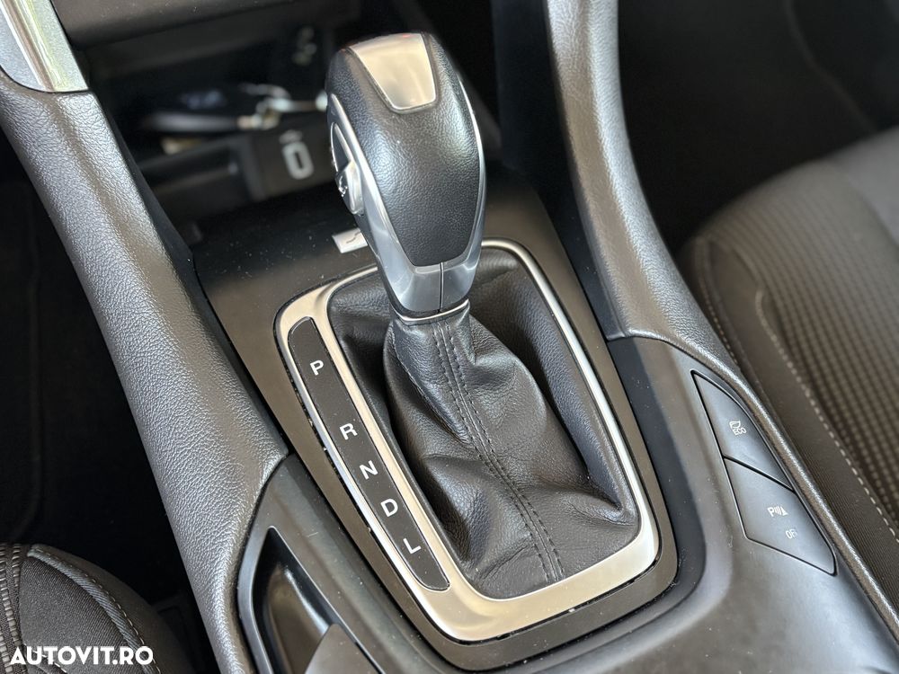 Ford Mondeo Turnier 2.0 Ti-VCT Hybrid Titanium - 27