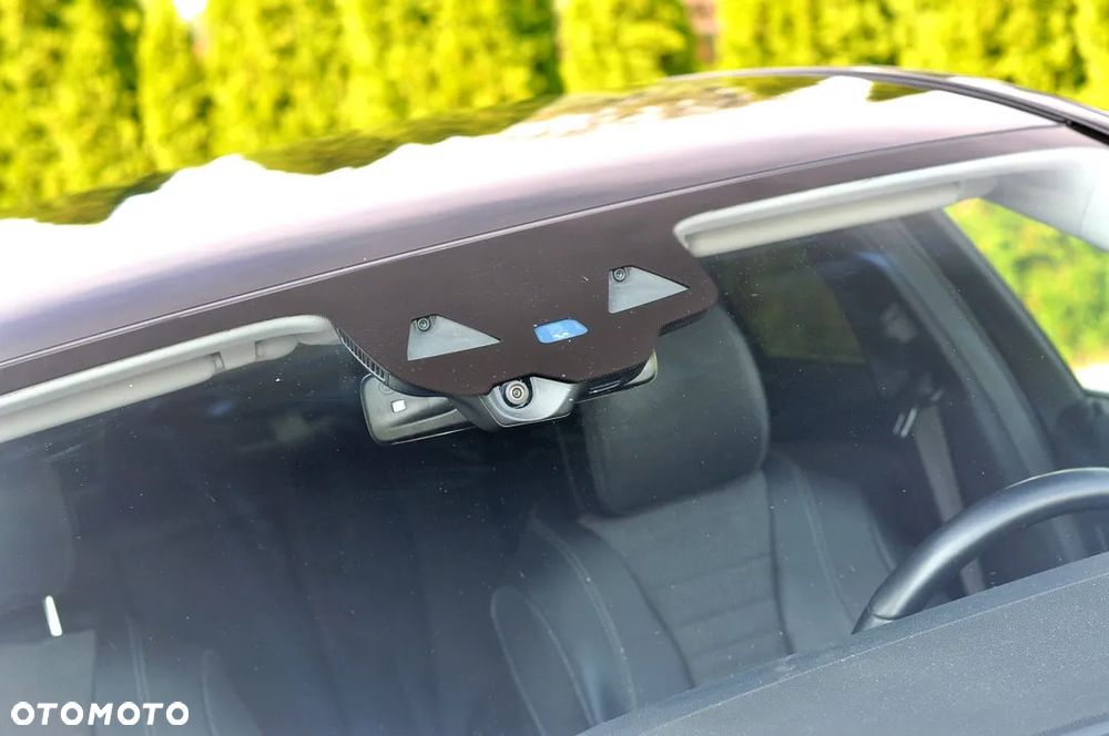 Mercedes-Benz Klasa E 220 d 9G-TRONIC - 15