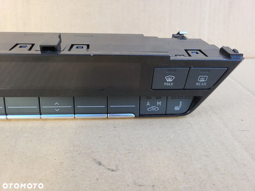 PANEL KLIMATYZACJI AUDI A3 8Y0820043A - 4