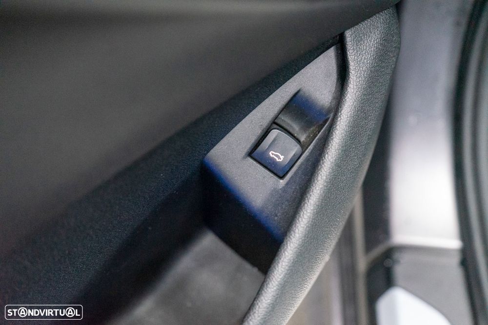 BMW 840 d xDrive Pack M - 23