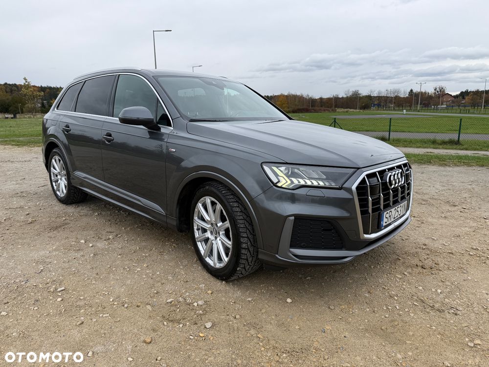 Audi Q7 - 1