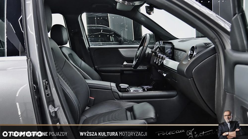 Mercedes-Benz GLB - 16