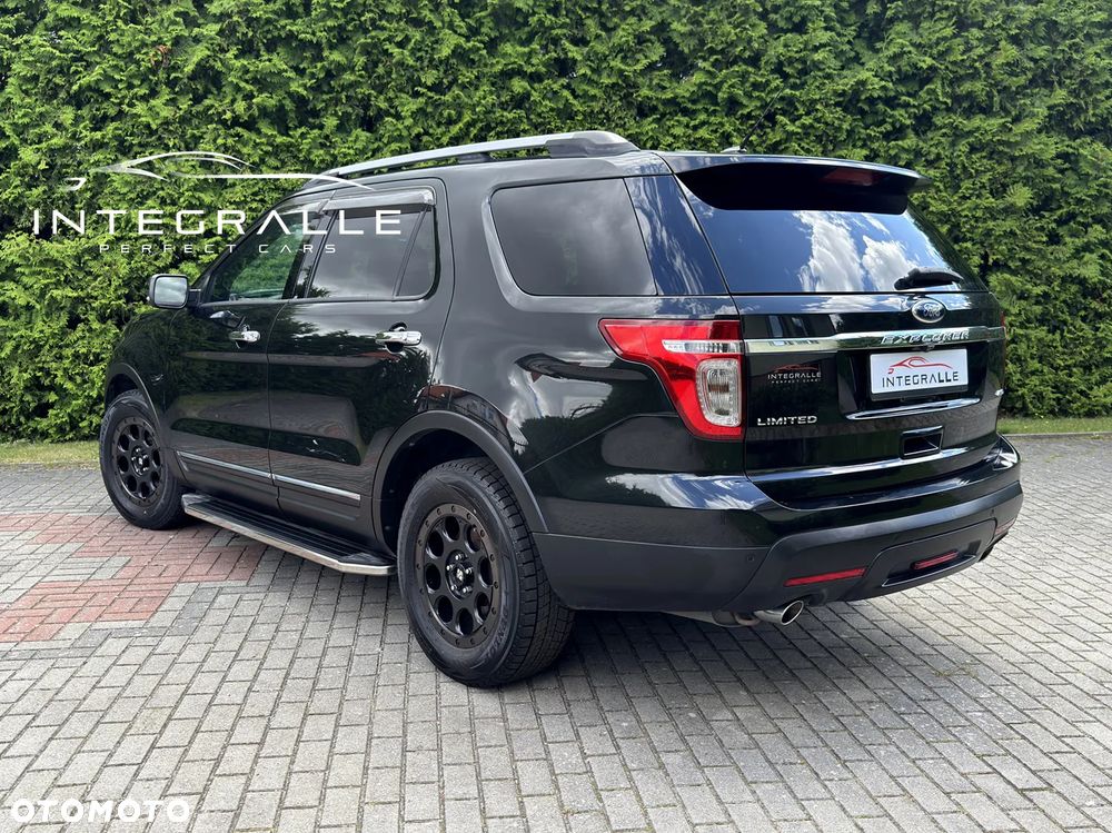 Ford Explorer - 4