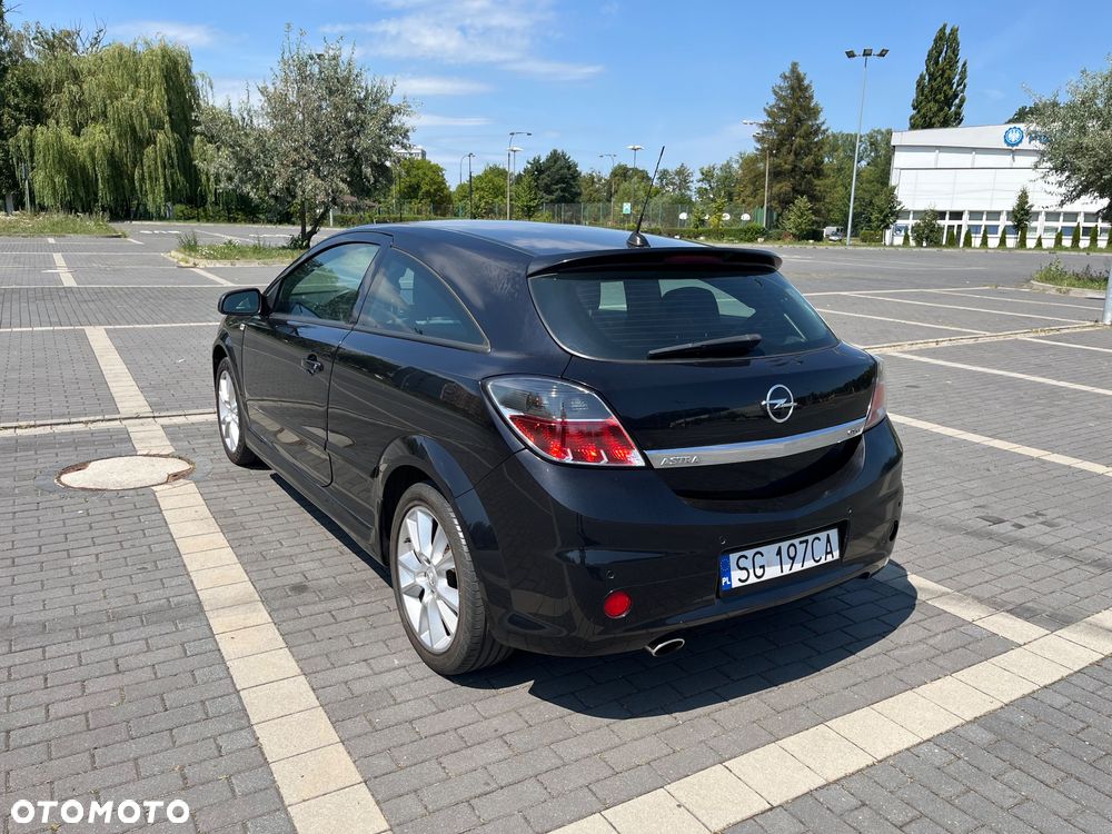 Opel Astra III GTC 1.8 Sport - 4