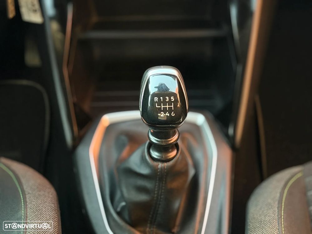 Peugeot 208 1.2 PureTech Style - 11