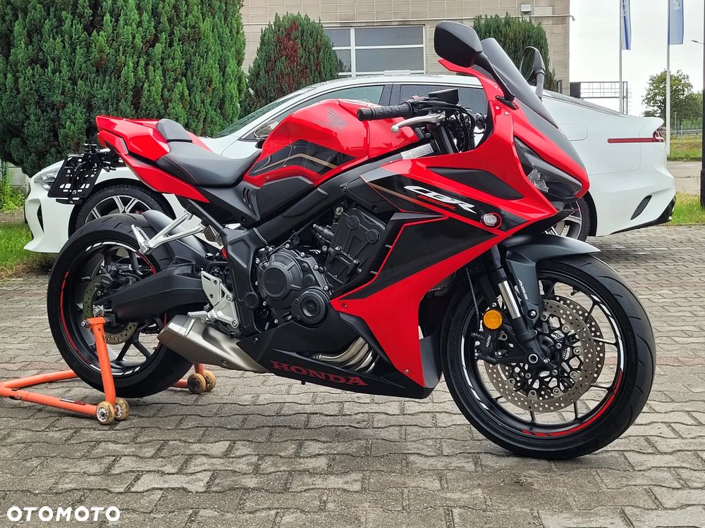 Honda CBR - 13