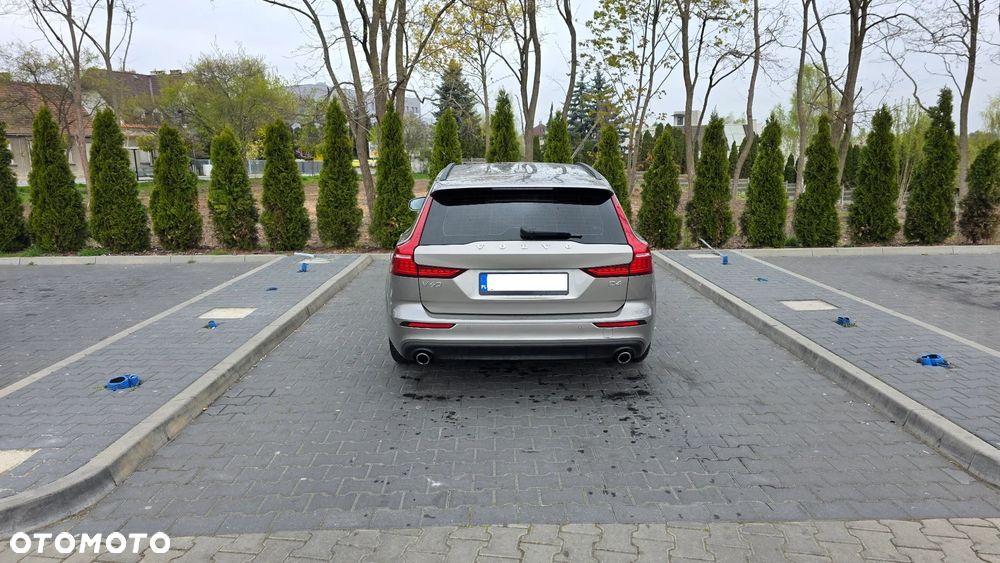 Volvo V60 D4 SCR Momentum - 7