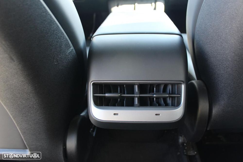 Tesla Model Y Tração Traseira - 30