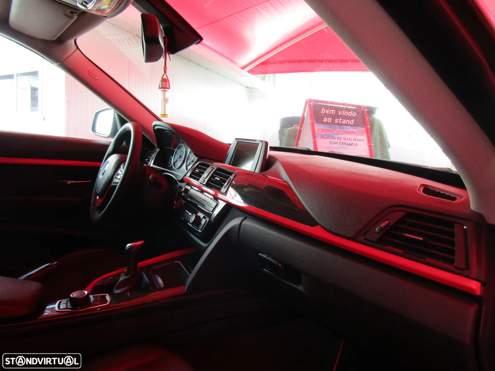 BMW 318 Gran Turismo d Pack M - 12