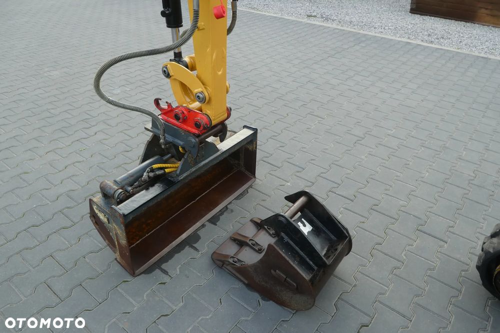 Caterpillar 301,7D Z NIEMIEC DWIE ŁYŻKI - 15