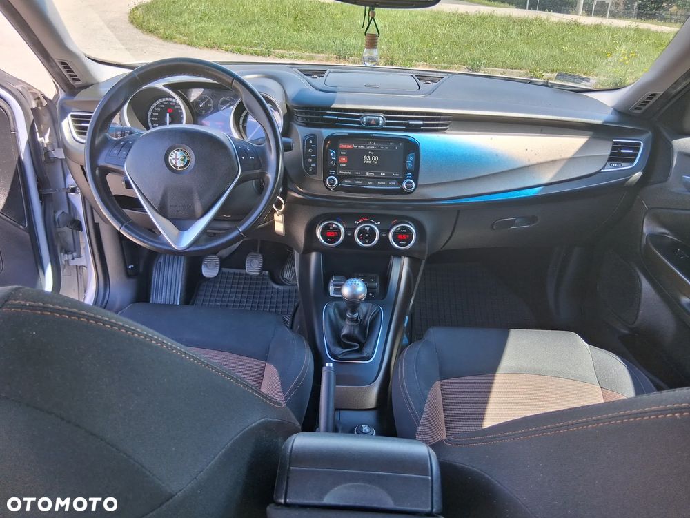 Alfa Romeo Giulietta 1.6 JTDM 16V Business - 12
