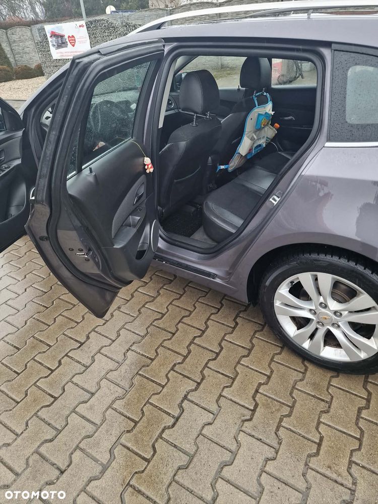Chevrolet Cruze 1.7 D LT+ - 6