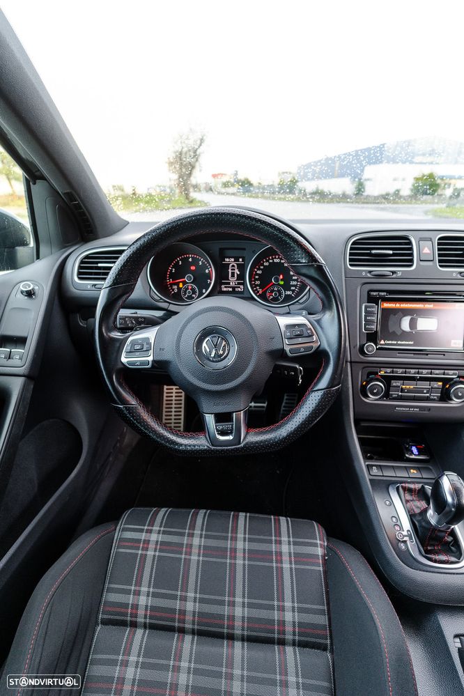 VW Golf 2.0 GTI DSG - 6