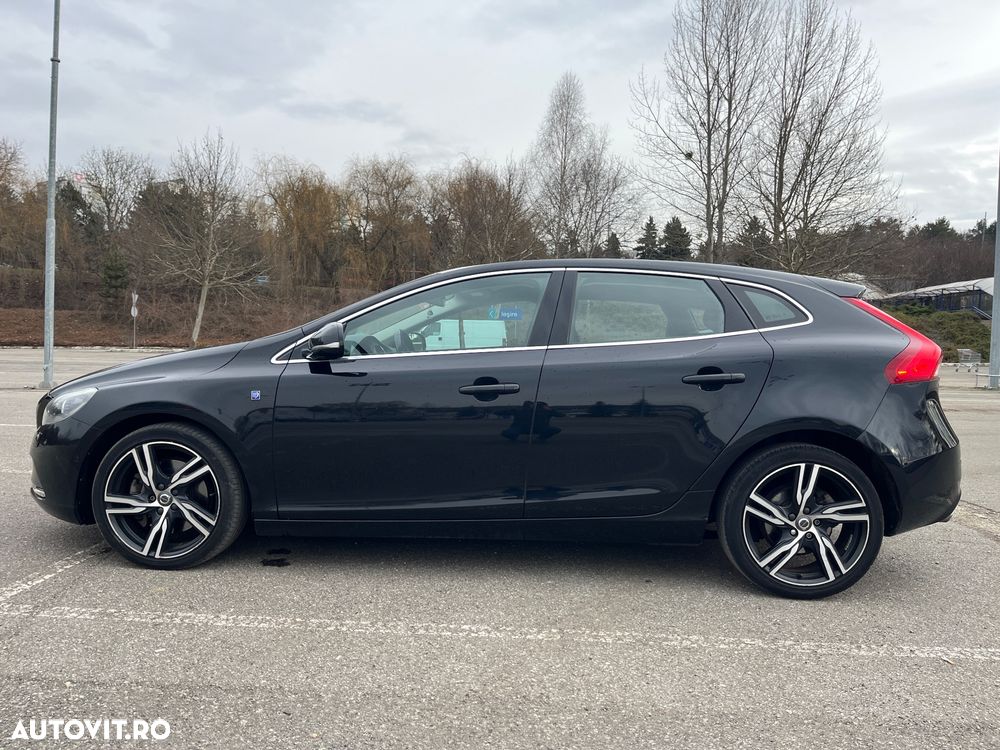 Volvo V40 D4 Ocean Race - 18