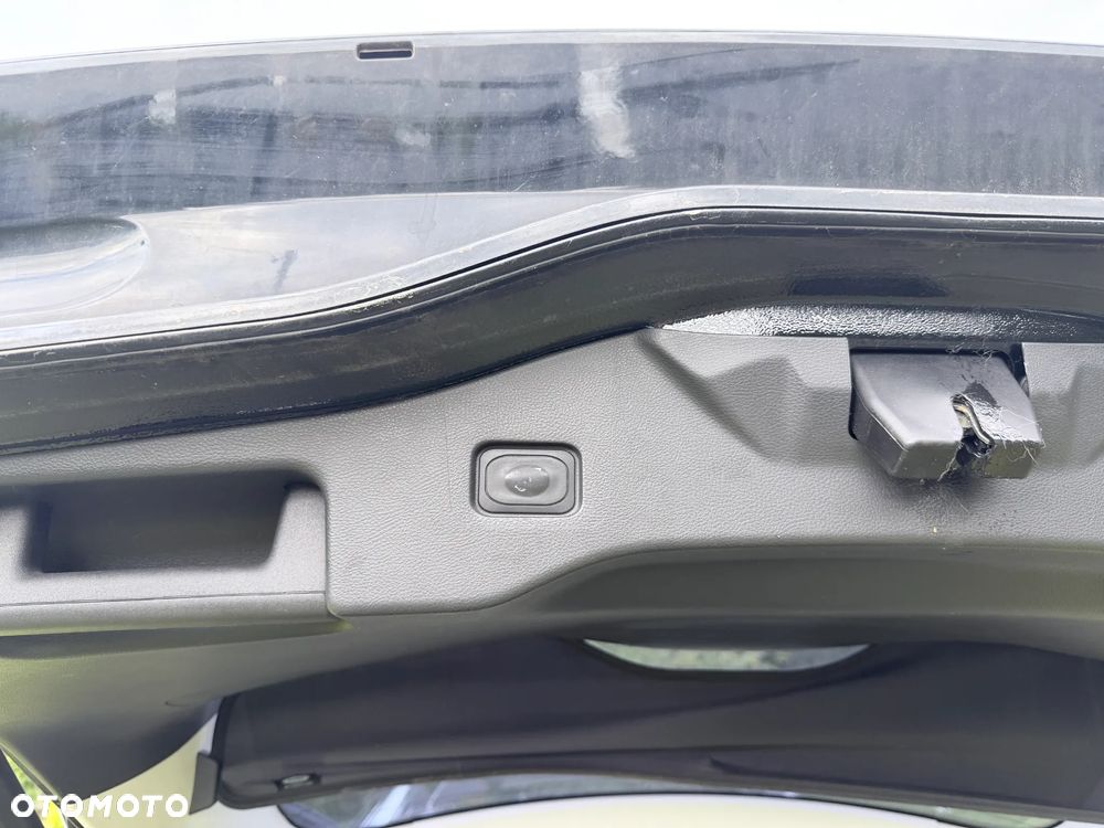 Ford Mondeo 2.0 TDCi Titanium PowerShift - 11