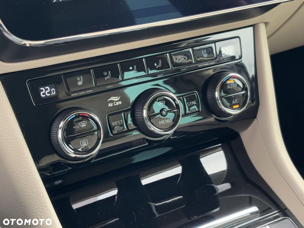 Skoda Superb 2.0 TDI L&K DSG - 23