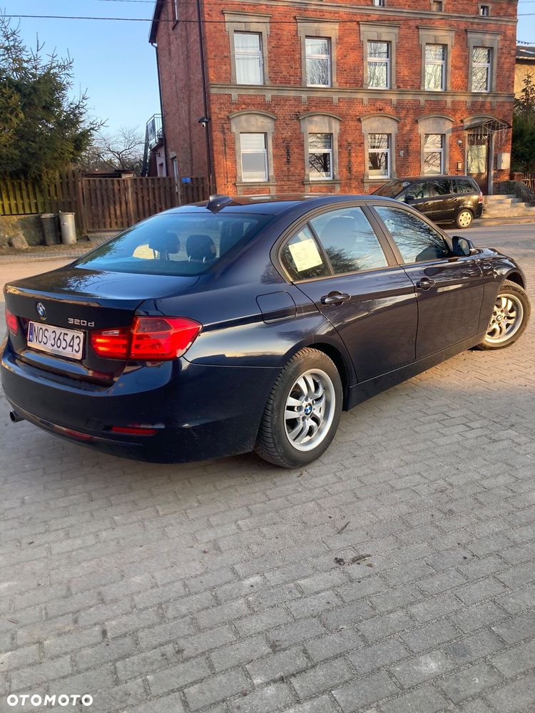 BMW Seria 3 320d Efficient Dynamics - 3