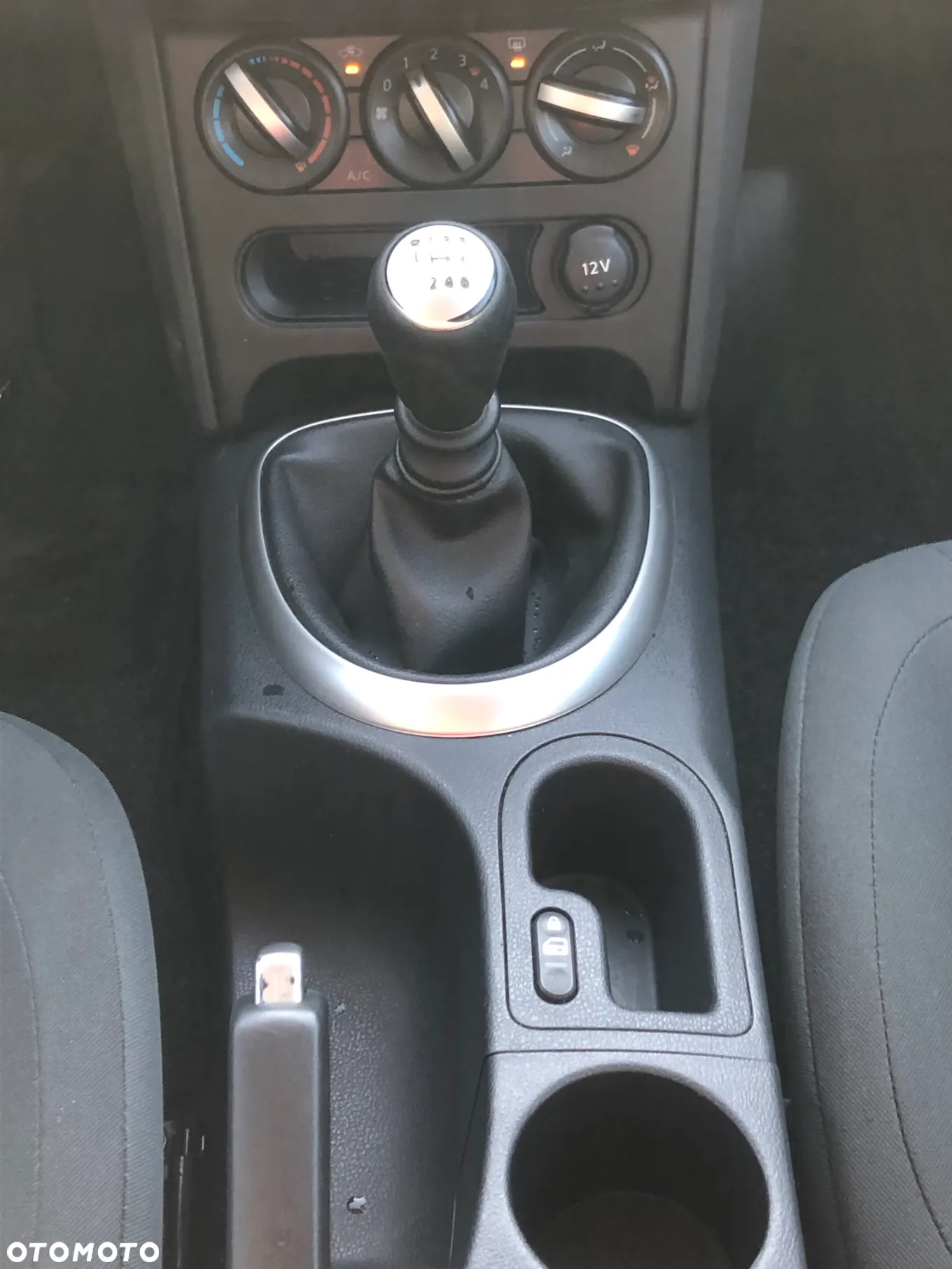 Nissan Qashqai 1.5 dCi Visia - 12