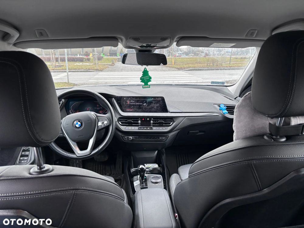 BMW Seria 1 118i Sport Line - 21