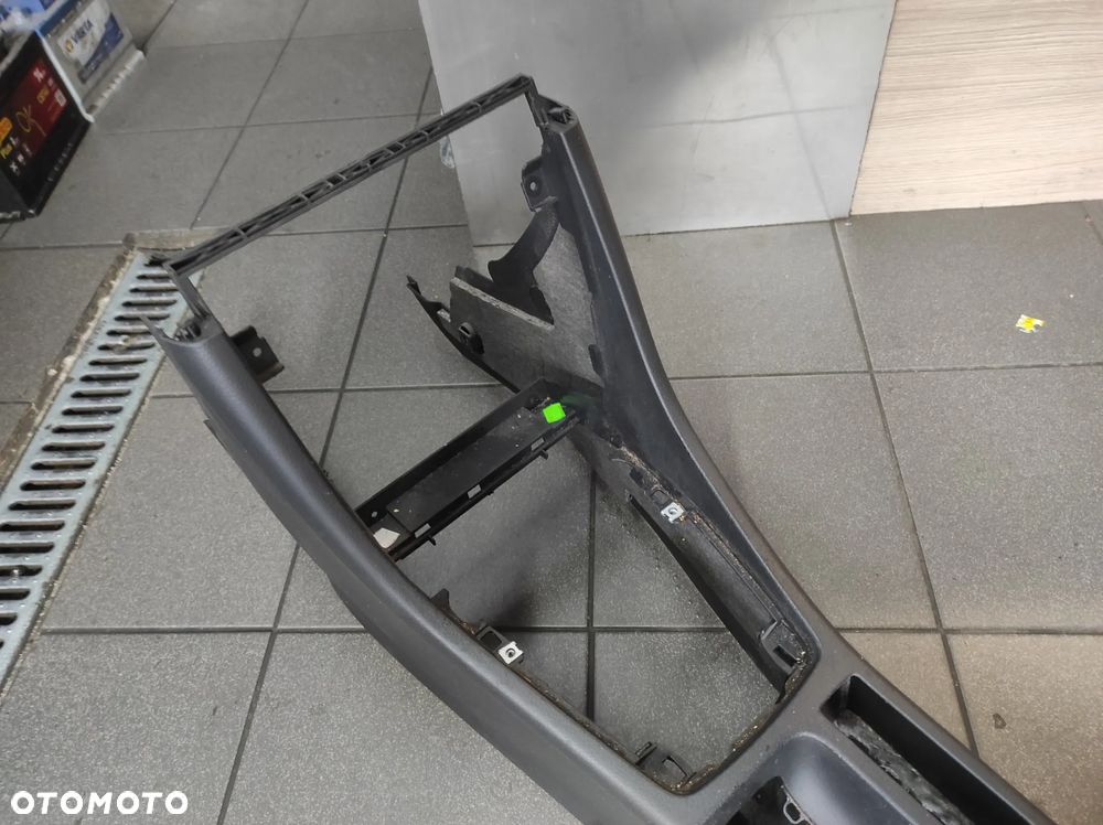 PODŁOKIETNIK TUNEL CLIMATRONIC  KOSZT RADIO AUDI A4 B6 B7 2 DIN WYSYŁKA !!! - 2