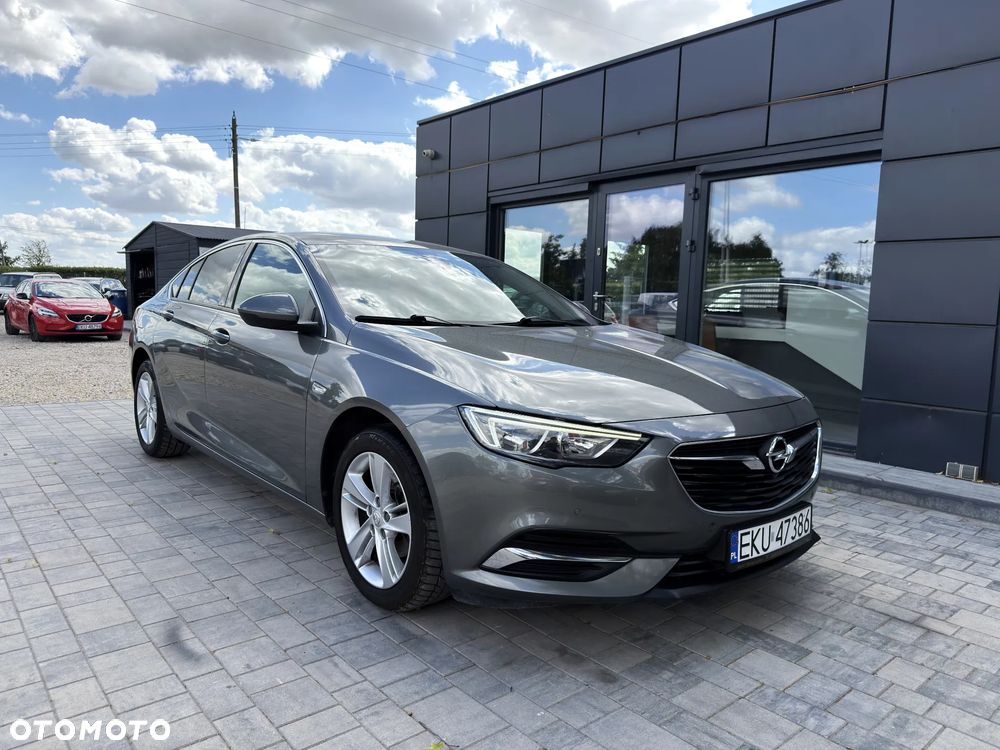 Opel Insignia 1.5 T Exclusive S&S - 11