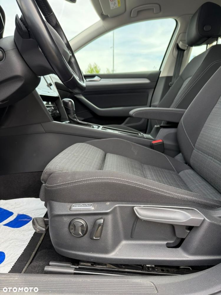 Volkswagen Passat 2.0 TDI EVO Business DSG - 12