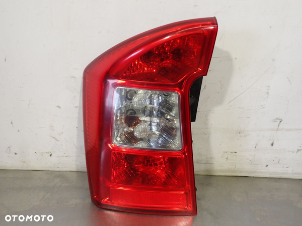LAMPA LEWA TYLNA KIA CARENS III 92401-100L