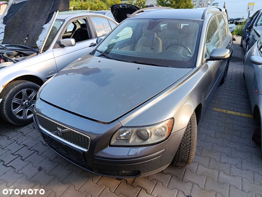 Volvo v50 2.0D 2006r. na CZĘŚCI - 1