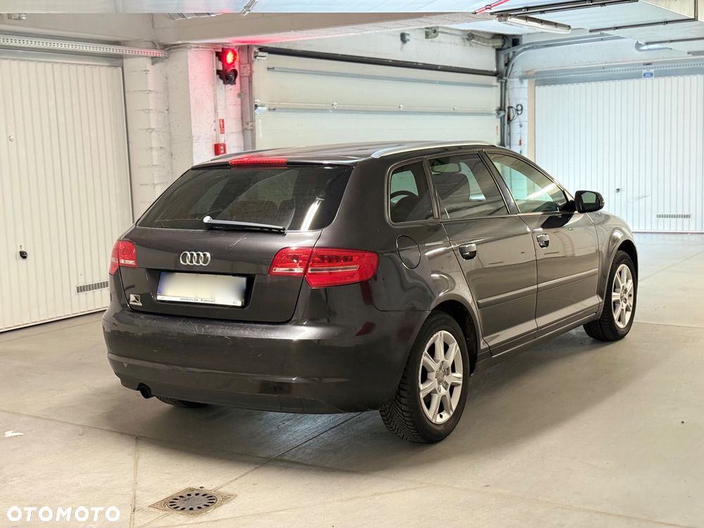 Audi A3 Sportback 2.0 TDI Attraction S tronic - 3