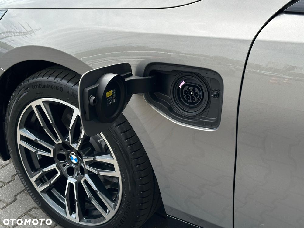 BMW Seria 5 530e xDrive PHEV - 14