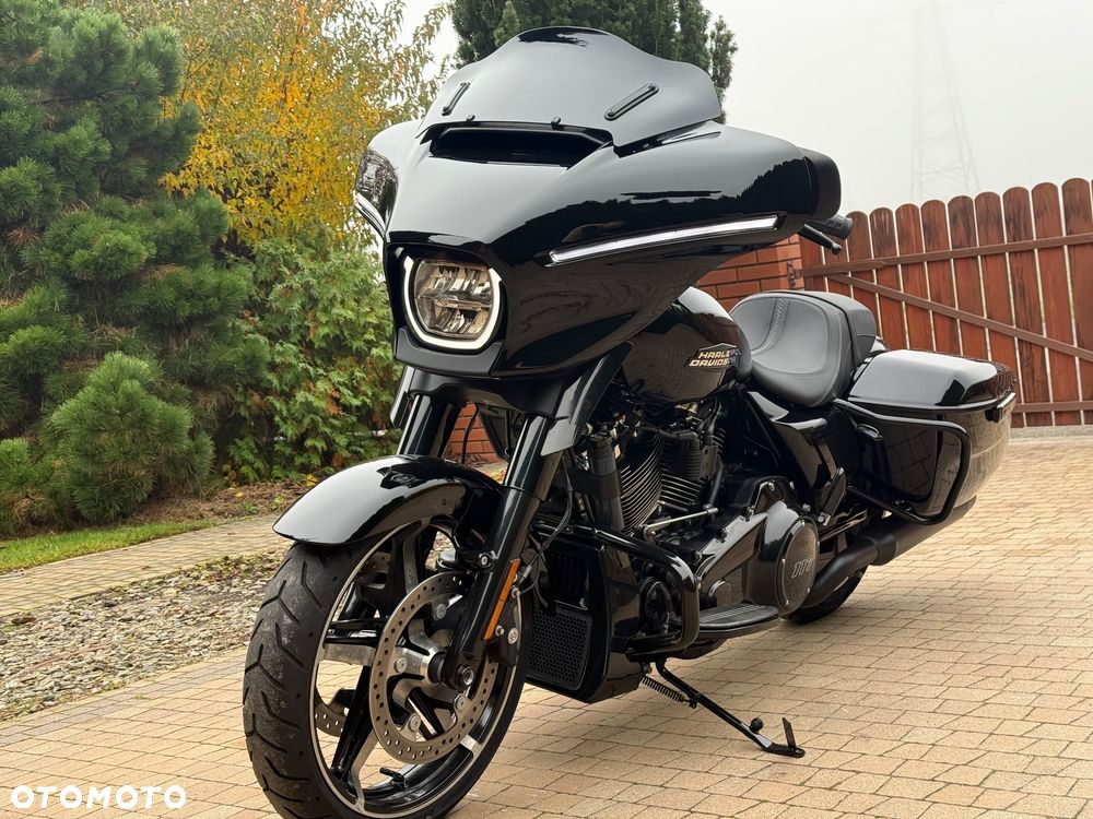 Harley-Davidson Touring Street Glide - 4