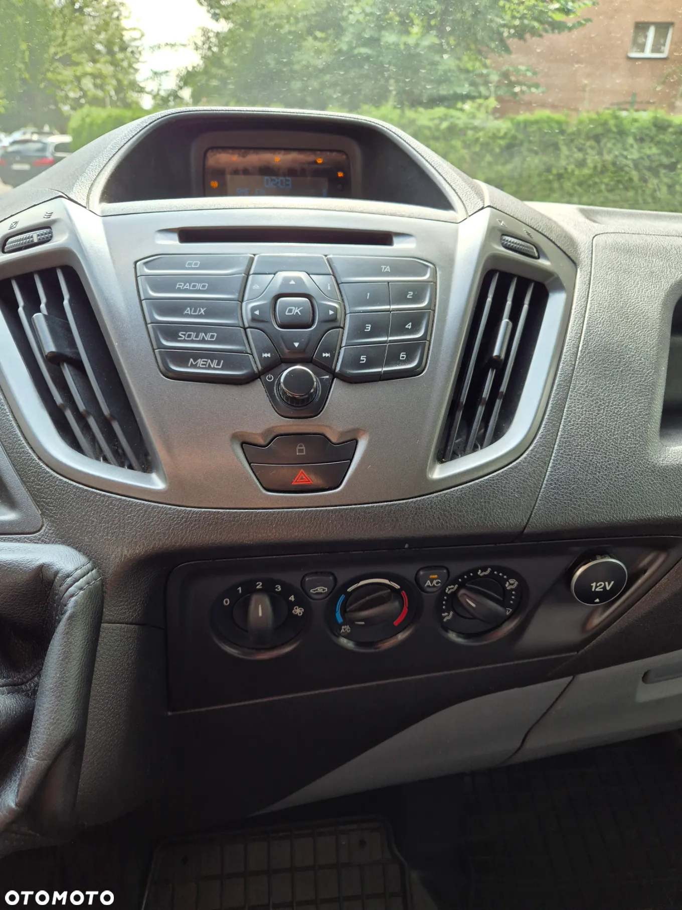Ford Transit Custom - 13